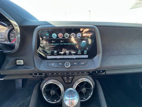 Used 2018 Chevrolet Camaro ZL1 image 5