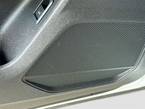 Certified 2021 Audi Q3 2.0T Premium w/ Convenience Package AWD/4WD image 18