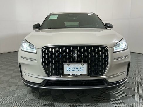 Used 2023 Lincoln Corsair Reserve w/ Equipment Group 201A image 3