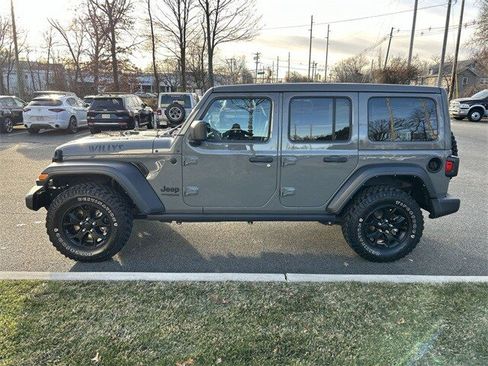 Certified 2022 Jeep Wrangler Unlimited Sport image 5