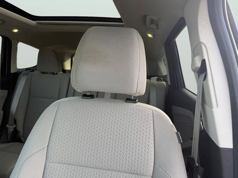 Used 2017 Ford Escape SE image 26