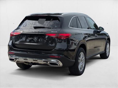 Certified 2026 Mercedes-Benz GLC 300 4MATIC image 2
