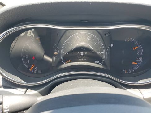 Used 2020 Jeep Grand Cherokee Limited w/ Luxury Group II RWD image 23