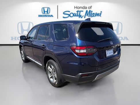 Certified 2024 Honda Pilot EX-L image 5