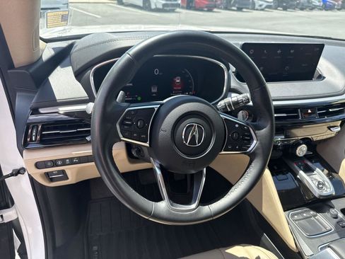 Used 2024 Acura MDX SH-AWD w/ Technology Package image 18