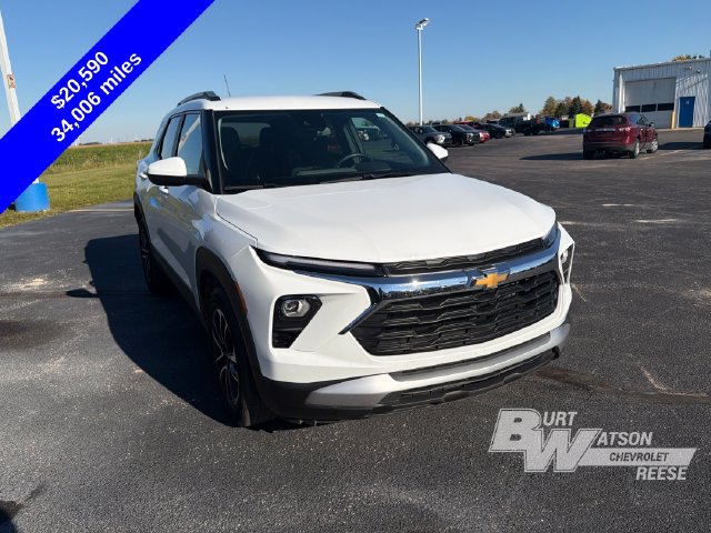 Used 2024 Chevrolet TrailBlazer LT w/ LT Cold Weather Package FWD image 9