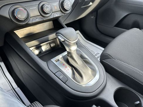 Used 2021 Kia Forte LXS FWD image 19