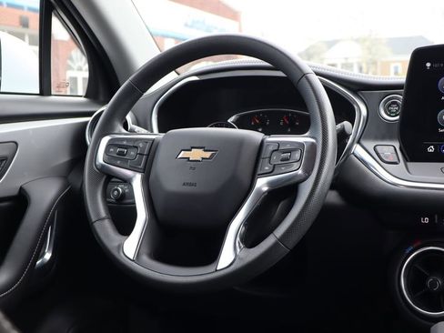 Used 2023 Chevrolet Blazer LT AWD/4WD image 38