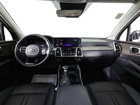 Used 2021 Kia Sorento EX w/ EX AWD X-Line Package image 28