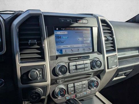 Used 2018 Ford F150 Lariat w/ Equipment Group 502A Luxury image 15