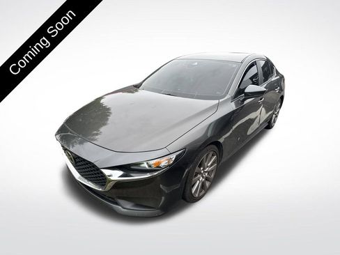 Used 2021 MAZDA MAZDA3 s FWD image 1