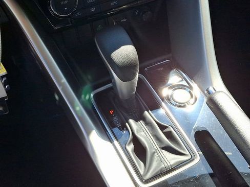 New 2025 Mitsubishi Eclipse Cross ES image 10