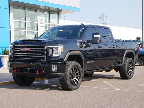 Used 2023 GMC Sierra 2500 AT4 AWD/4WD image 2