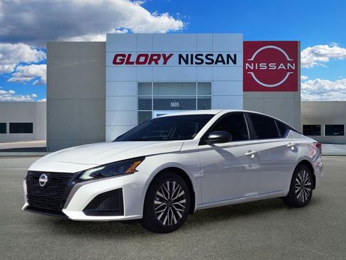 New 2026 Nissan Altima 2.5 SV FWD image 1