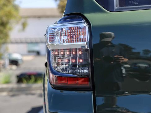 Certified 2022 Toyota 4Runner Trail Special Edition AWD/4WD image 7