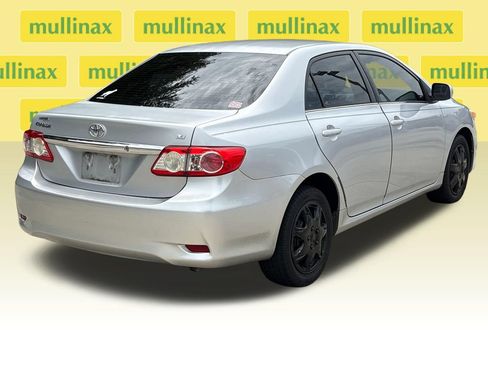 Used 2013 Toyota Corolla LE FWD image 4
