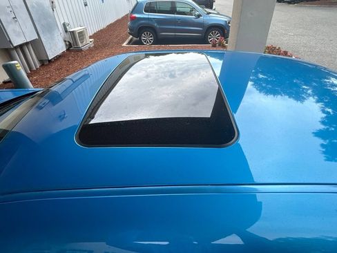 Used 2016 Dodge Challenger SRT RWD image 18