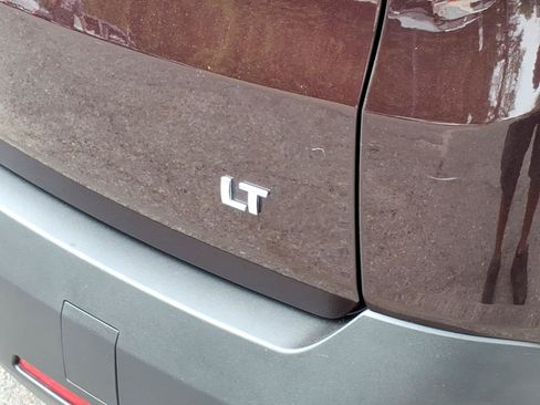 Certified 2023 Chevrolet Traverse LT w/ LT Premium Package AWD/4WD image 7