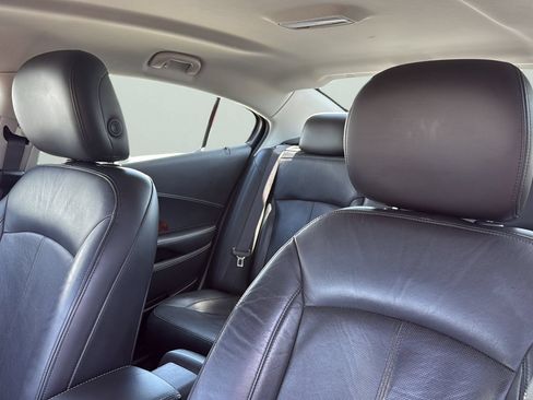 Used 2012 Buick LaCrosse Touring FWD image 10