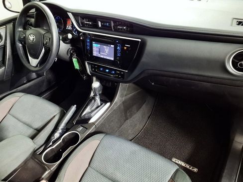 Used 2017 Toyota Corolla LE FWD image 14