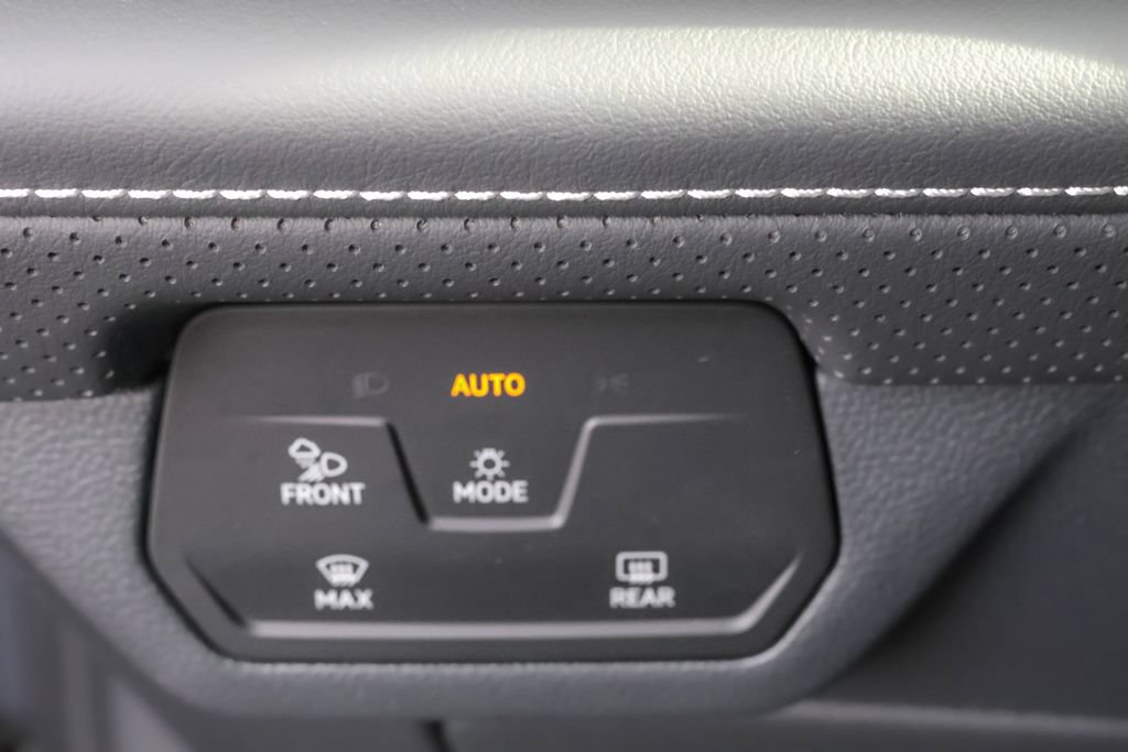Certified 2026 Volkswagen Atlas SE AWD/4WD image 15