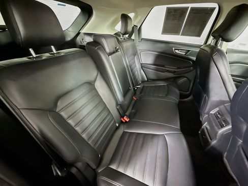 Used 2024 Ford Edge SEL image 32