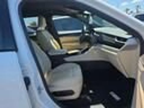 Used 2023 Jeep Grand Cherokee Limited RWD image 15