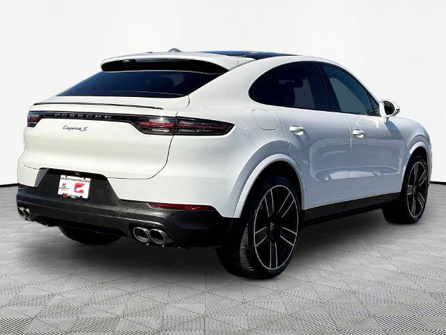 Used 2023 Porsche Cayenne S w/ Premium Package Plus AWD/4WD image 7