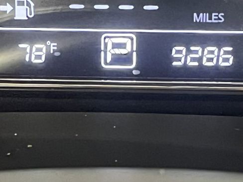 Used 2013 Nissan Sentra SV FWD image 7