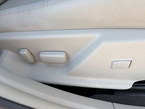 Used 2012 Cadillac CTS Luxury RWD image 19