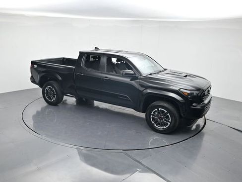 Used 2025 Toyota Tacoma TRD Sport image 39