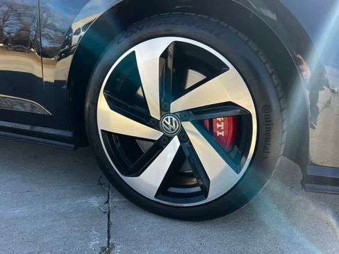 Used 2021 Volkswagen GTI S image 15