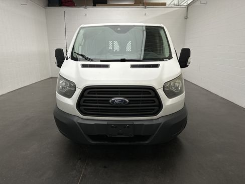 Used 2015 Ford Transit 150 130 Low Roof RWD image 3