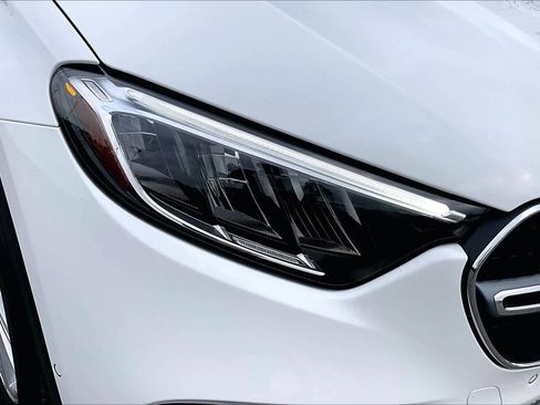 Certified 2025 Mercedes-Benz GLC 300 GLC 300 image 28