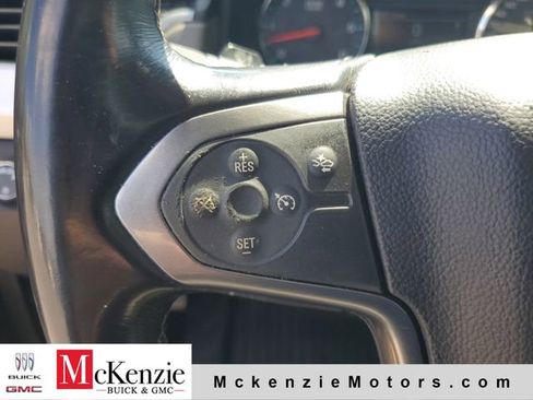 Used 2016 Chevrolet Suburban LT RWD image 13
