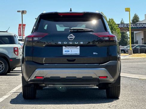 Used 2023 Nissan Rogue SL FWD image 7
