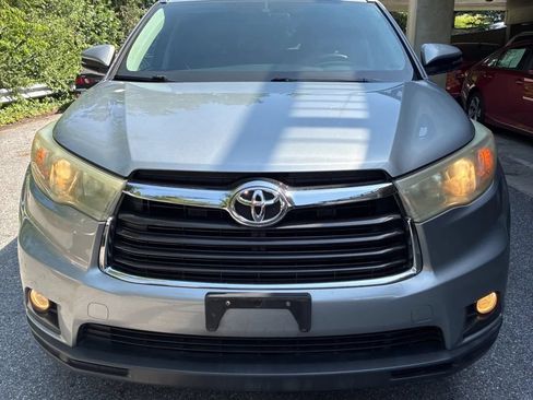 Used 2015 Toyota Highlander XLE AWD/4WD image 14
