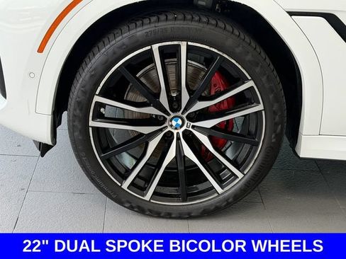 Used 2022 BMW X6 xDrive40i w/ M Sport Package AWD/4WD image 4