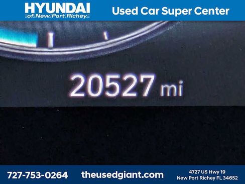 Certified 2025 Hyundai Elantra SEL FWD image 32