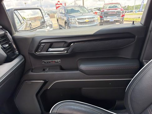 Certified 2026 GMC Sierra 1500 AT4X w/ AT4X AEV Edition AWD/4WD image 26