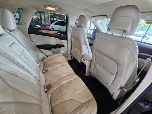 Used 2015 Lincoln MKC FWD w/ Equipment Group 101A Select image 17
