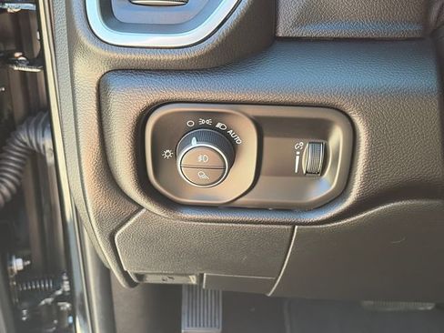 Used 2025 RAM 2500 Big Horn AWD/4WD image 21
