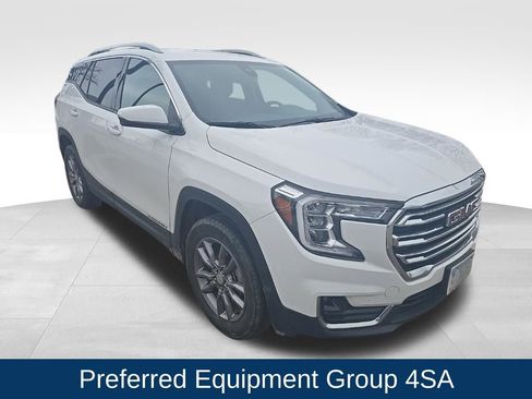 Used 2023 GMC Terrain SLT image 4