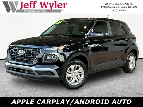Used 2025 Hyundai Venue SE FWD image 1