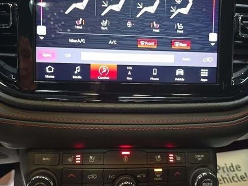 Used 2024 Dodge Durango R/T AWD/4WD image 32