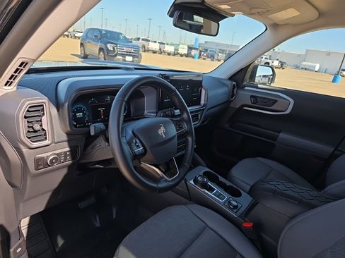 Used 2025 Ford Bronco Sport Badlands image 14