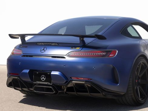 Used 2020 Mercedes-Benz AMG GT R image 8