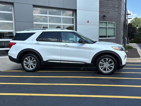 Used 2020 Ford Explorer Limited AWD/4WD image 5