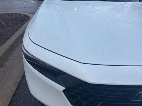 Certified 2023 Honda Accord LX image 3