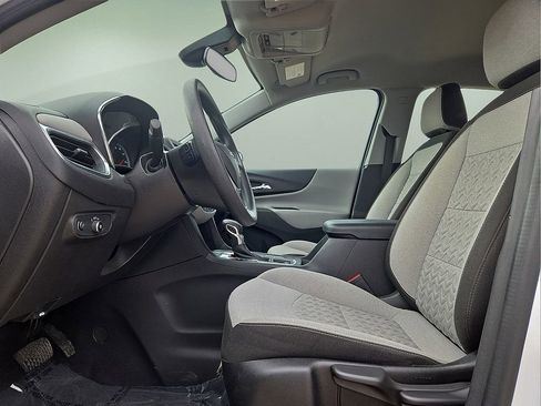 Used 2024 Chevrolet Equinox LS image 24